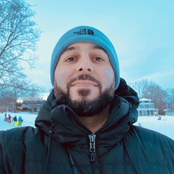 Meet your Posher, Cliff - Picture 1 of 1